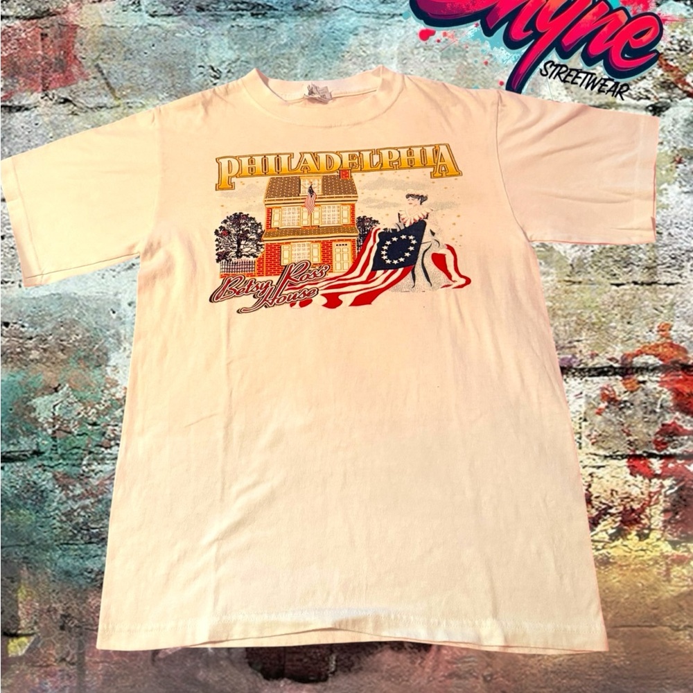 Vintage  Philadelphia Graphic T-Shirt